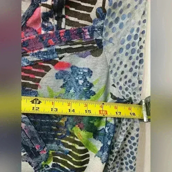 Ali Miles Blouse - Picture 2 of 5